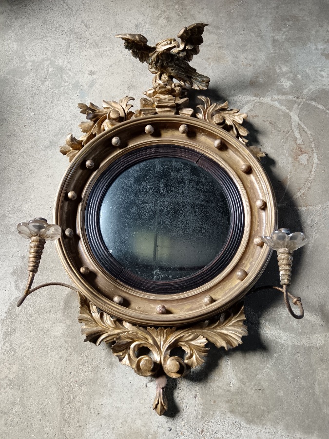 A Regency Giltwood Girandole Convex Wall Mirror (2).jpg